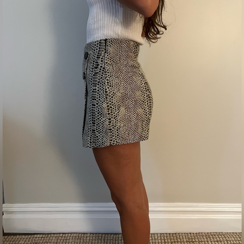 Skort - Picture 2 of 4